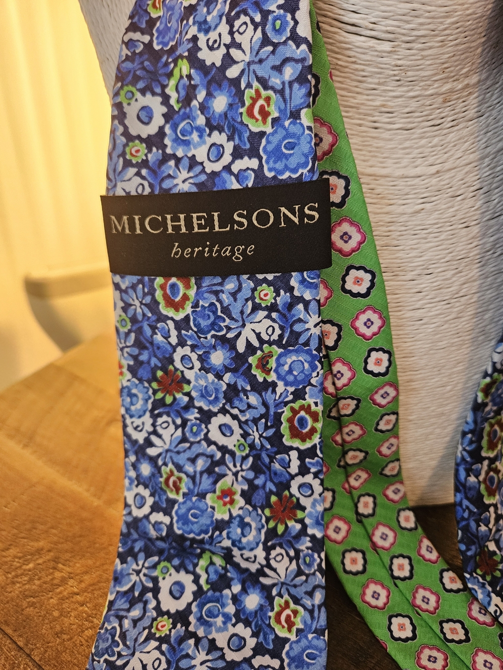 100% Silk Michelsons Heratage  Men's Floral Blue & Green Tie Set